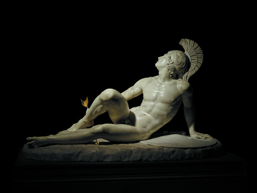 图3《受伤的阿喀琉斯》（The Wounded Achilles），菲利波·阿尔巴奇尼（Filippo Albacini），1825，大理石与修复镀金木箭，©德文郡收藏馆（The Devonshire Collections, Chatsworth).jpg