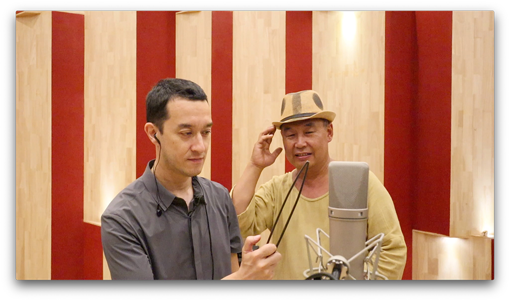 9 Mr. Colin Siyuan Chinnerydid recording with Along, a collector of old Beijing items in 2018, Screenshot.jpg