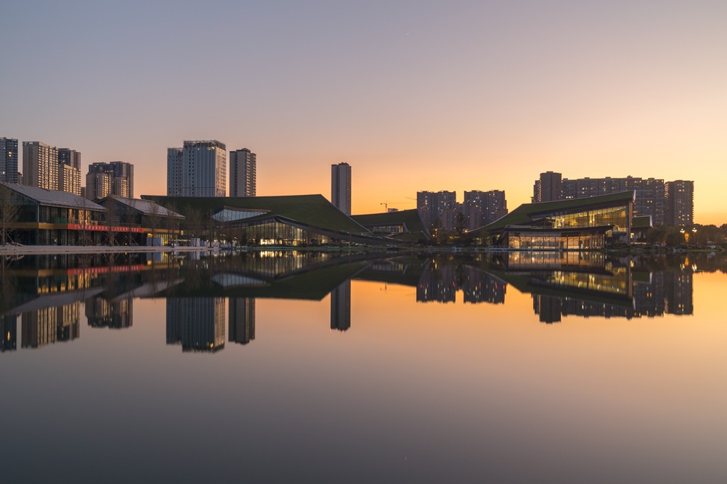 04 Chengdu Art Museum.jpg