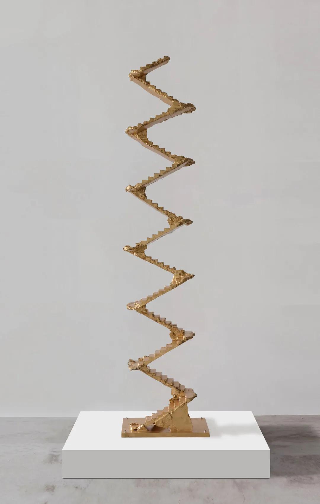 27 Cai Lei, Block 20211021, Bronze, 24k gold leaf, 243x56x46cm, Base 18x132x101cm, 2021.jpg