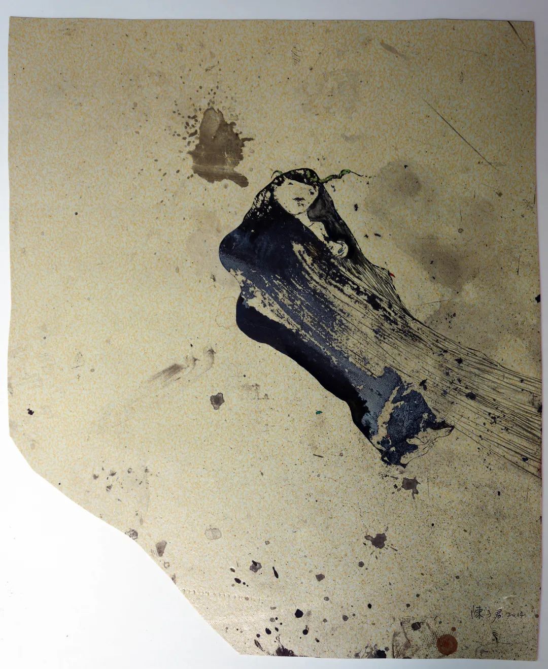 陈子君，“精灵”系列《长发及腰过六年》，地板胶绘画，2014.jpg