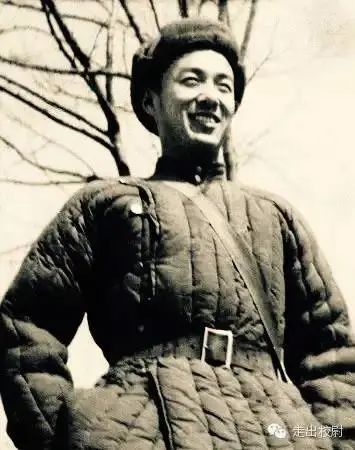 1951年，侯一民在朝鲜战地写生.jpg