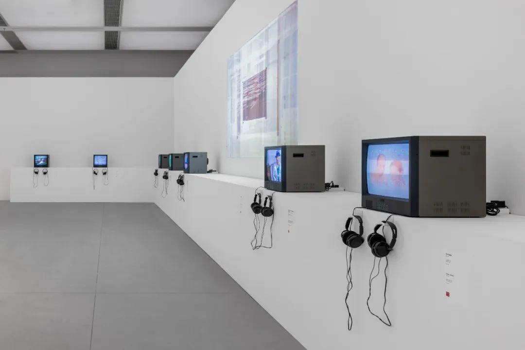 04 Exhibition View, Courtesy of Shenzhen Museum of Contemporary Art.jpg