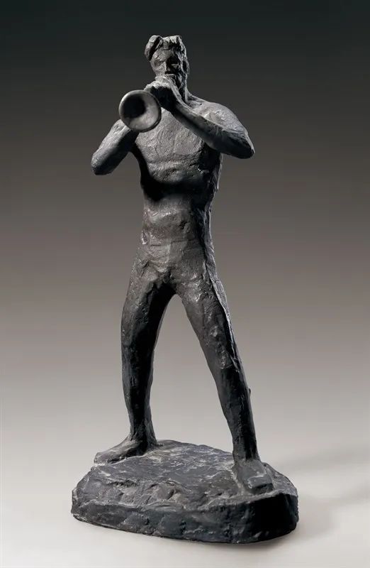 19 Man Playing Suona 1 by Liu Shiming (1982), Bronze, 17.6×15.8×34.9cm.jpg